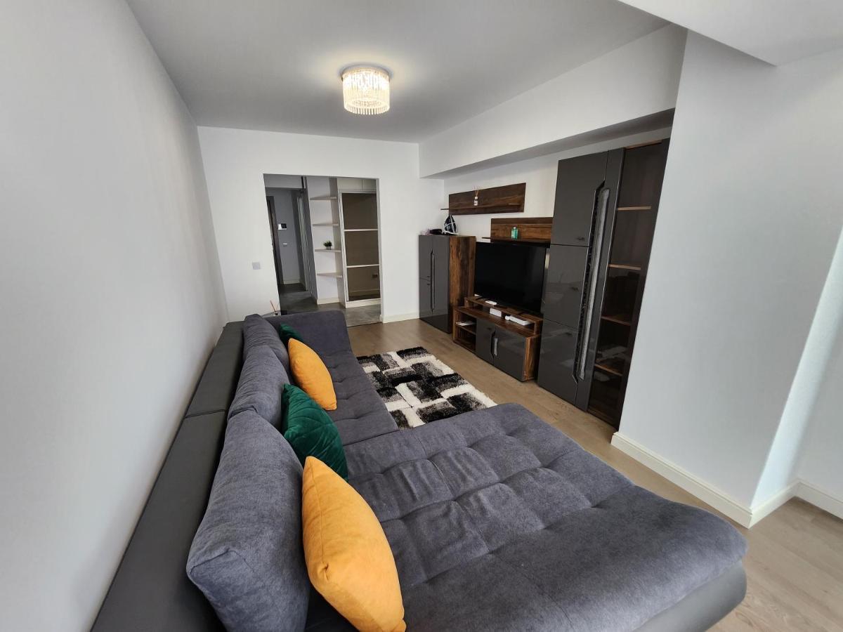 Near Airport 2 Rooms Apartments In Himson Iasi Exterior photo