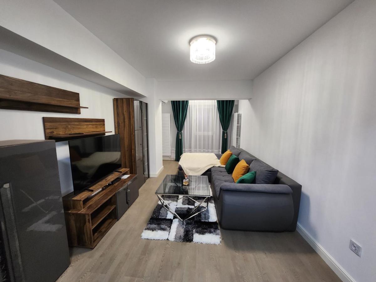 Near Airport 2 Rooms Apartments In Himson Iasi Exterior photo