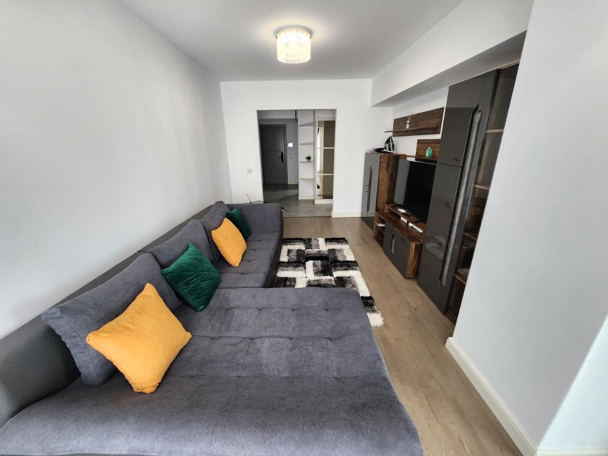 Near Airport 2 Rooms Apartments In Himson Iasi Exterior photo