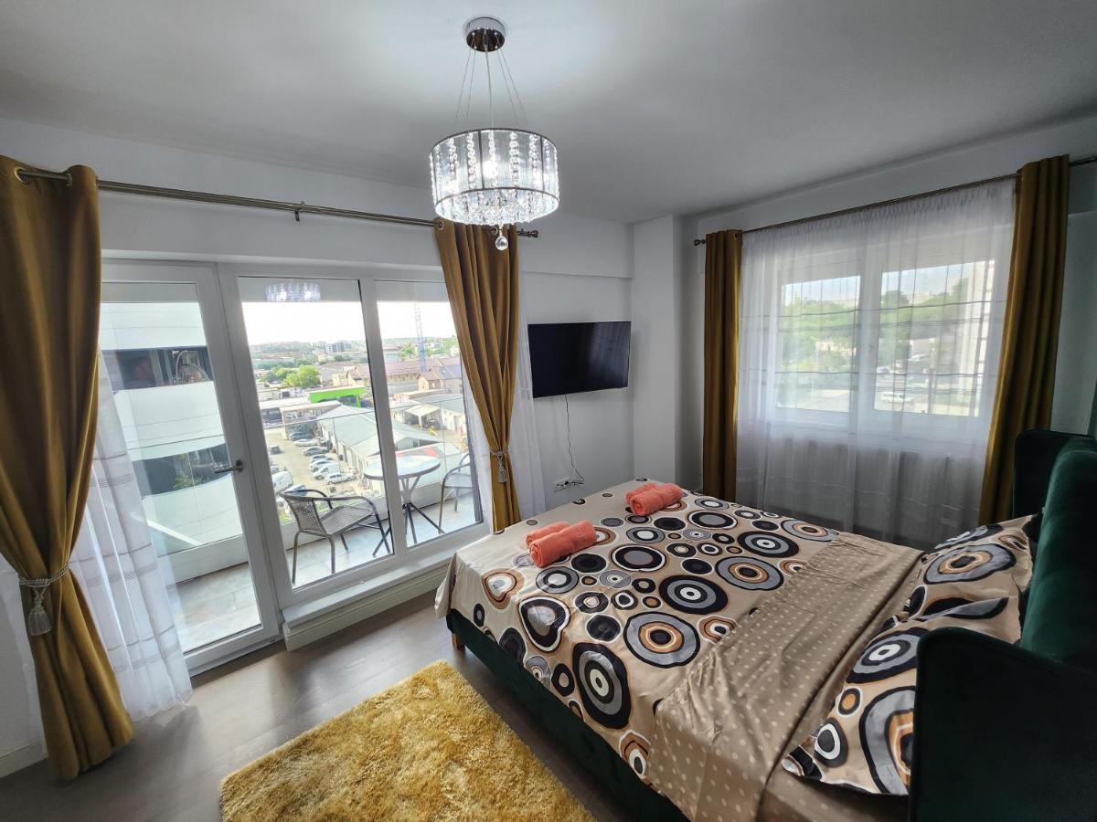Near Airport 2 Rooms Apartments In Himson Iasi Exterior photo