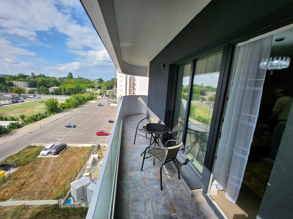 Near Airport 2 Rooms Apartments In Himson Iasi Exterior photo