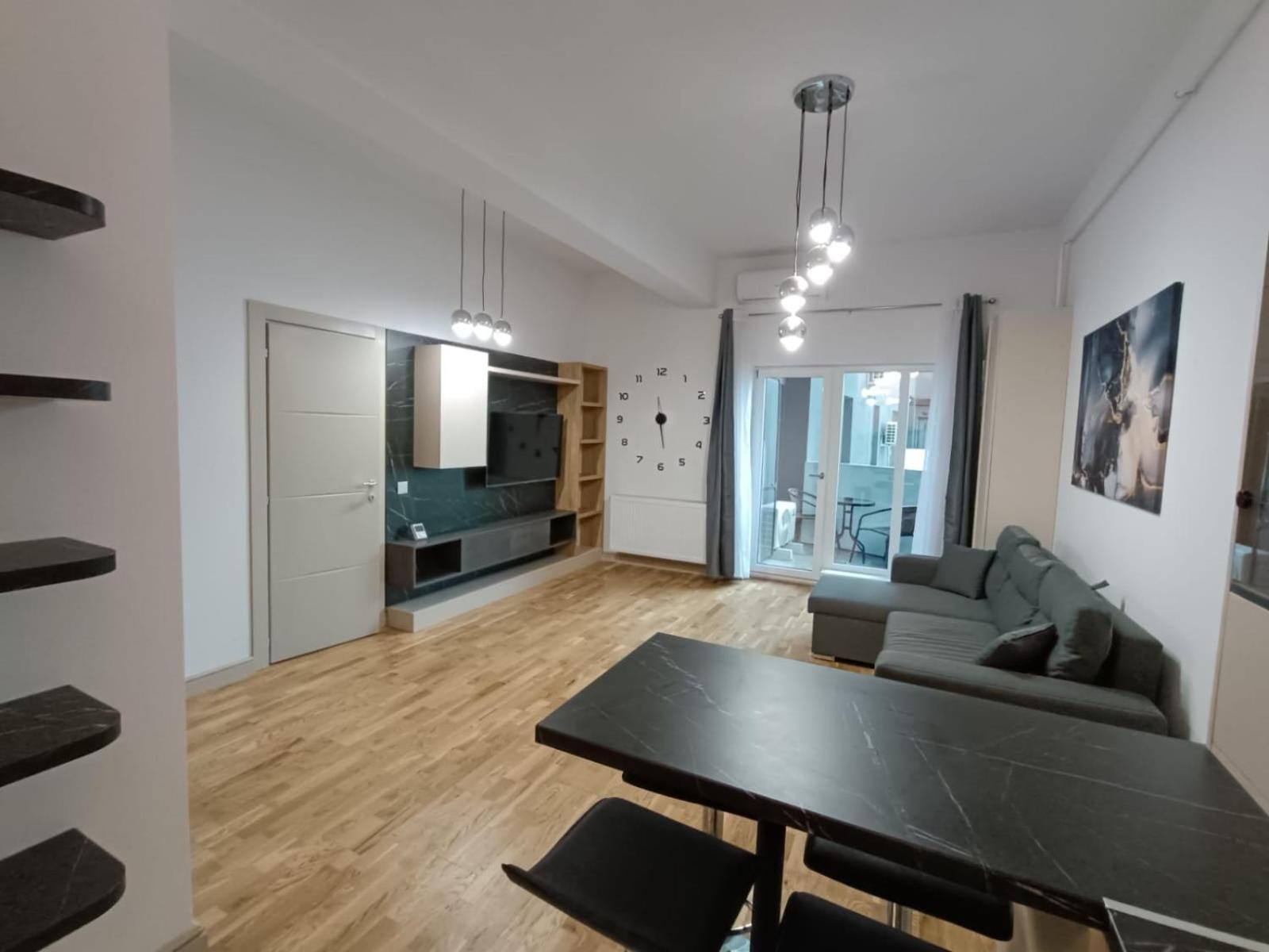 Near Airport 2 Rooms Apartments In Himson Iasi Exterior photo